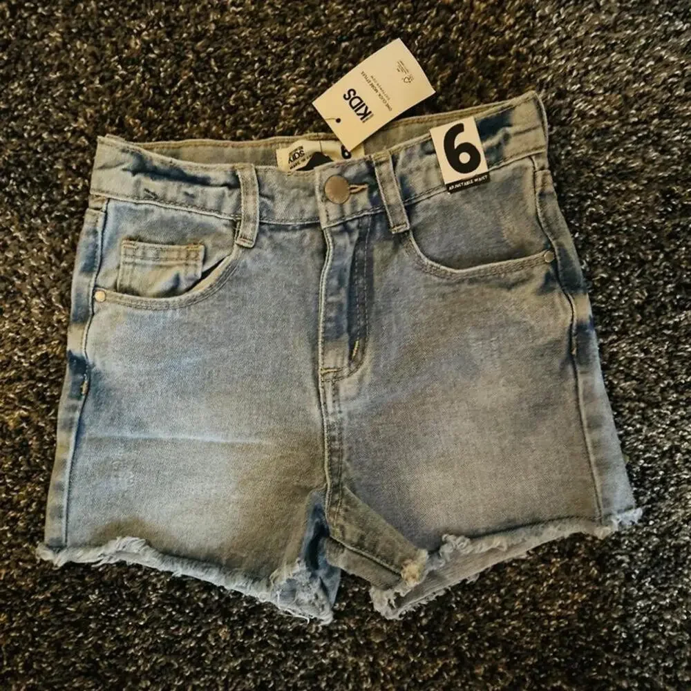 Nwt kids size 6 cotton on denim shorts